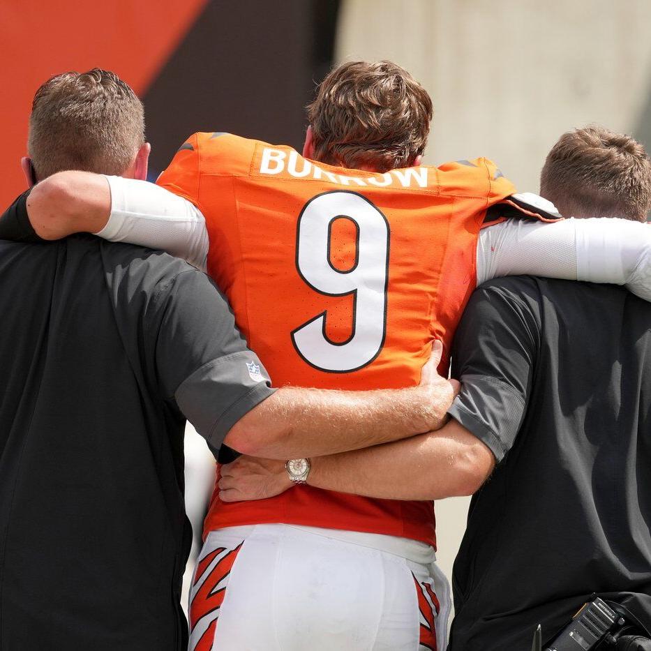 Bengals QB Joe Burrow undergoes surgery on injured left toe